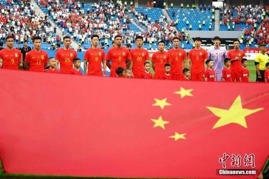 郑州实验中学红色校服完整版